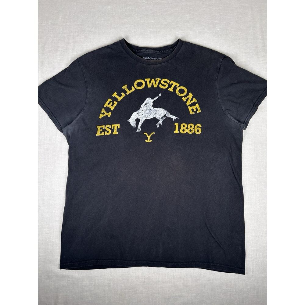 Yellowstone T-shirt Bucking Horse Graphic Cowgirl Boho Womens Sz M